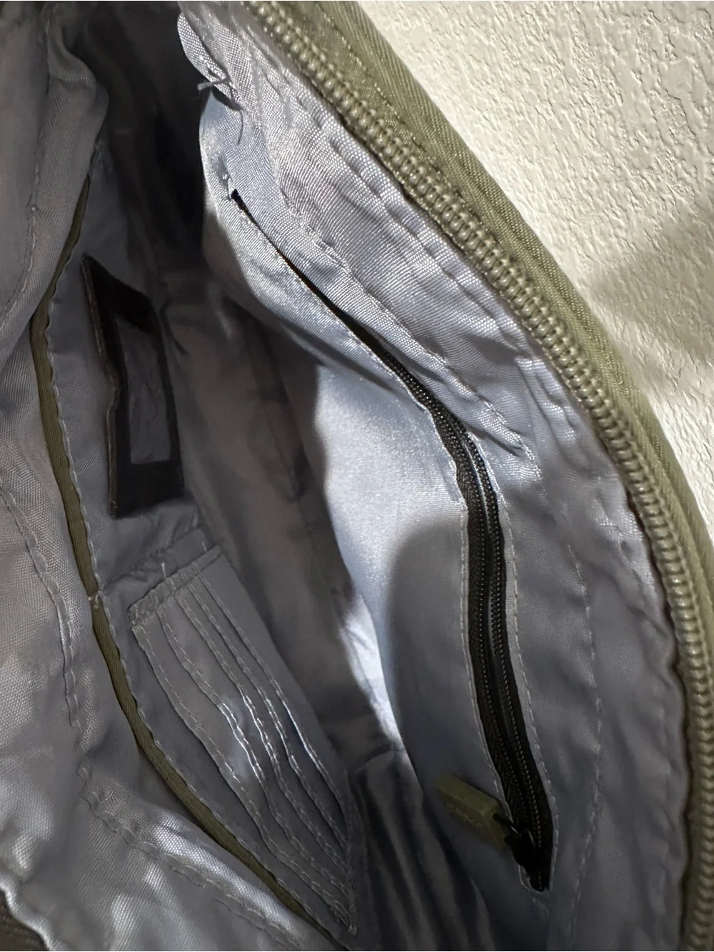 HKWP Olive Green Nylon Crossbody Bag Patent Trim Messenger‎ Shoulder Bag NEW